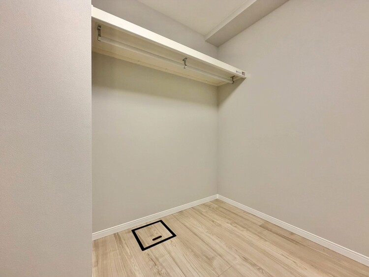 その他 家電やスーツケース、ストック品など何でも片付く嬉しい空間です。