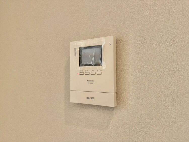 その他 誰が来てもわかる様にモニター付きインターホンを設置。