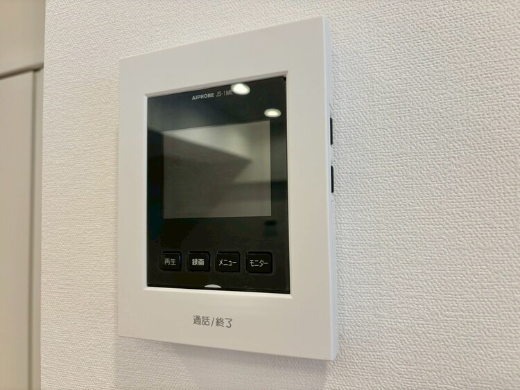 その他 誰が来てもわかる様にモニター付きインターホンを設置。