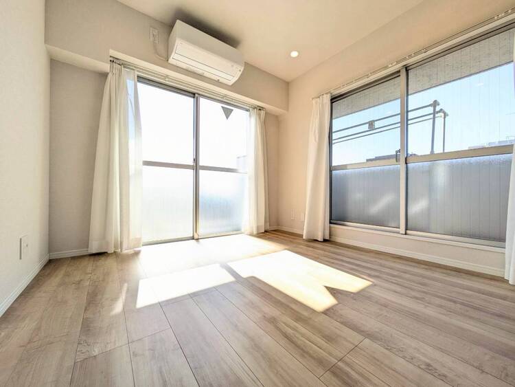 その他 清かで艶やかな時間をもたらしてくれる室内です。