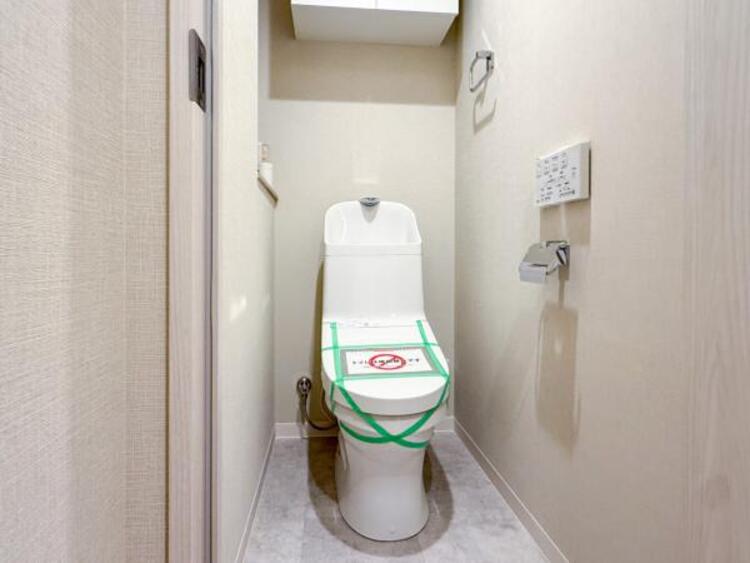トイレ 清潔感のあるシンプルで使いやすいトイレです。