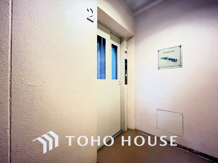 その他 エレベーター