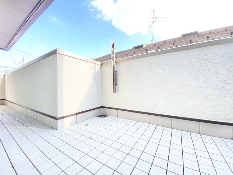 その他 朝の澄んだ空気や、夕方に吹く清々しい風を感じられるバルコニー。
