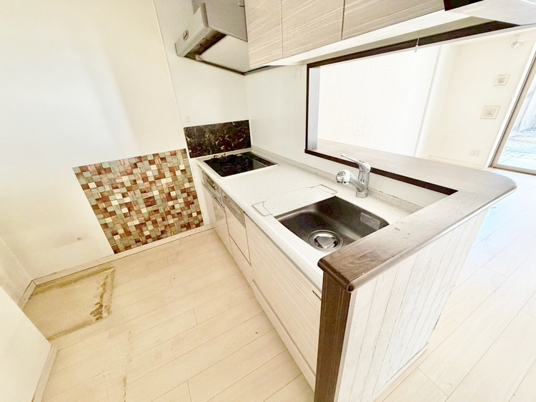 その他 開放感のあるキッチンスペース。調理をしながら、会話も弾みそうですね。