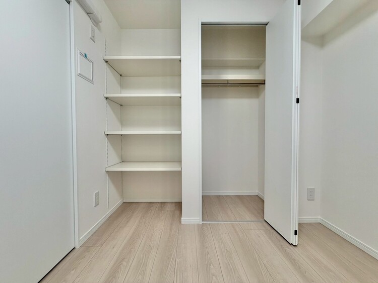 その他 家電やスーツケース、ストック品など何でも片付く嬉しい空間です。