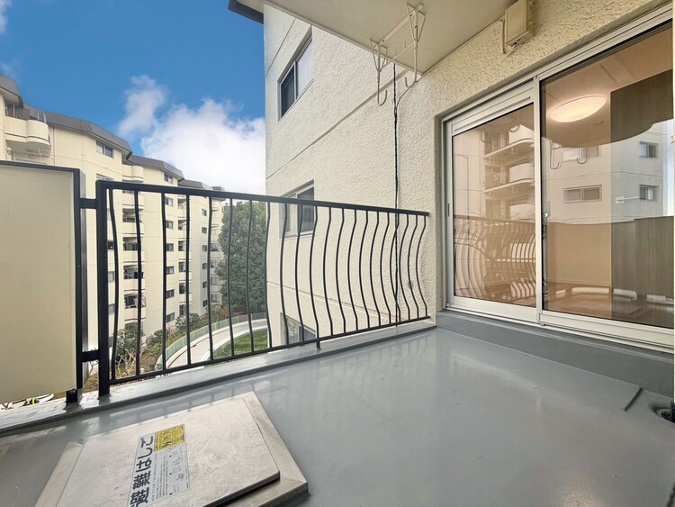 その他 朝の澄んだ空気や、夕方に吹く清々しい風を感じられるバルコニー。