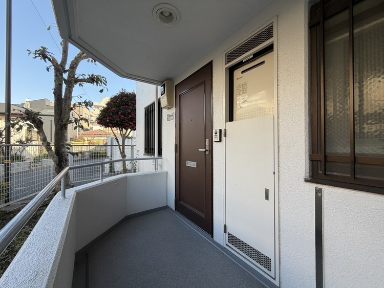 その他 清潔感のある落ち着いた雰囲気の玄関です。