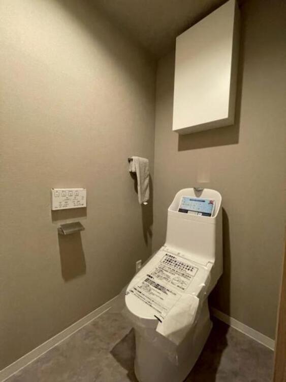 トイレ 毎日使うトイレは落ち着きと清潔感のあるデザイン