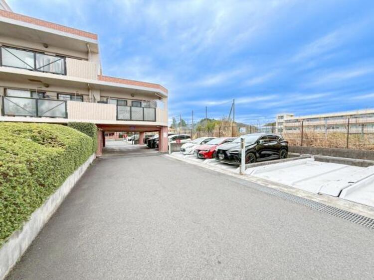 駐車場 〜共用部の駐車場〜 