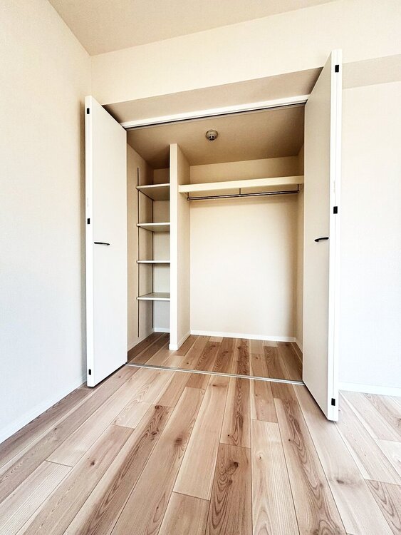 収納 居室にはクローゼットがあり、荷物もスッキリ収納して快適にお過ごしいただけます。