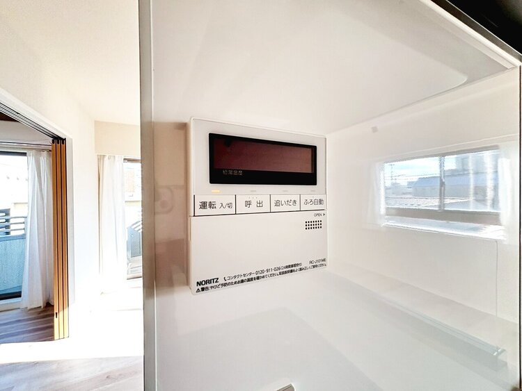 設備 見やすい画面で操作しやすい給湯パネルです。