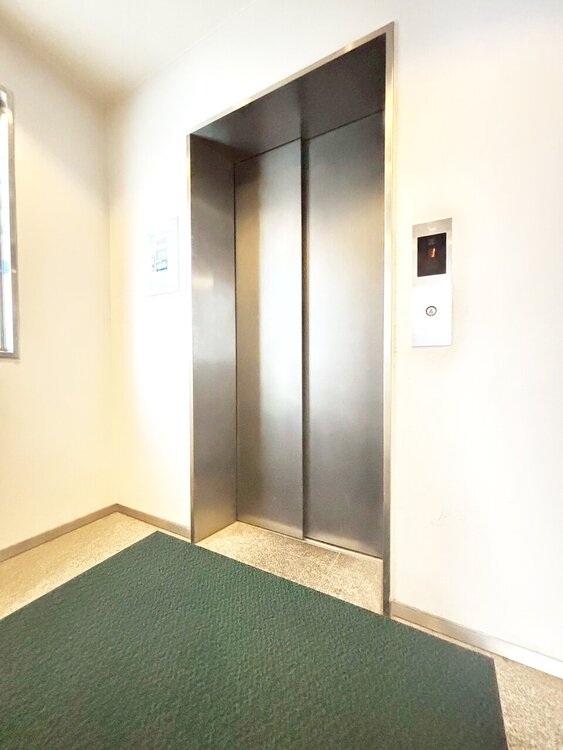 その他 エレベーターの管理も、きちんと行き届いてます。