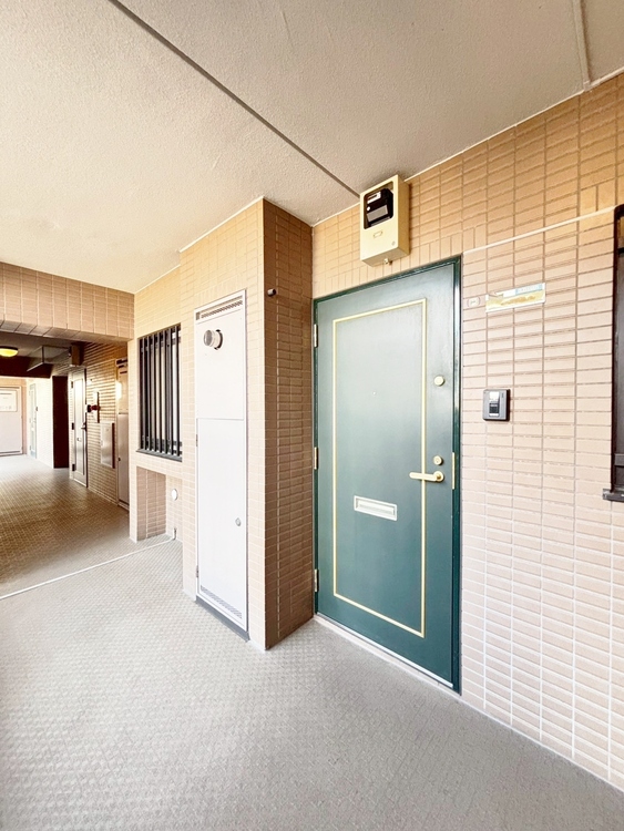 玄関 玄関を開ければ、そこは安らぎのご自宅。