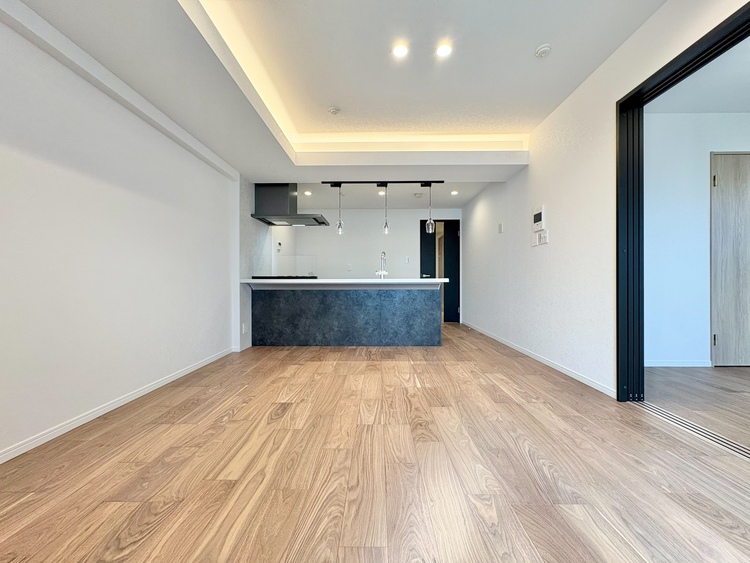 居間 豊かな居住性と、安心感を満たすクオリティが見事に調和した住空間。