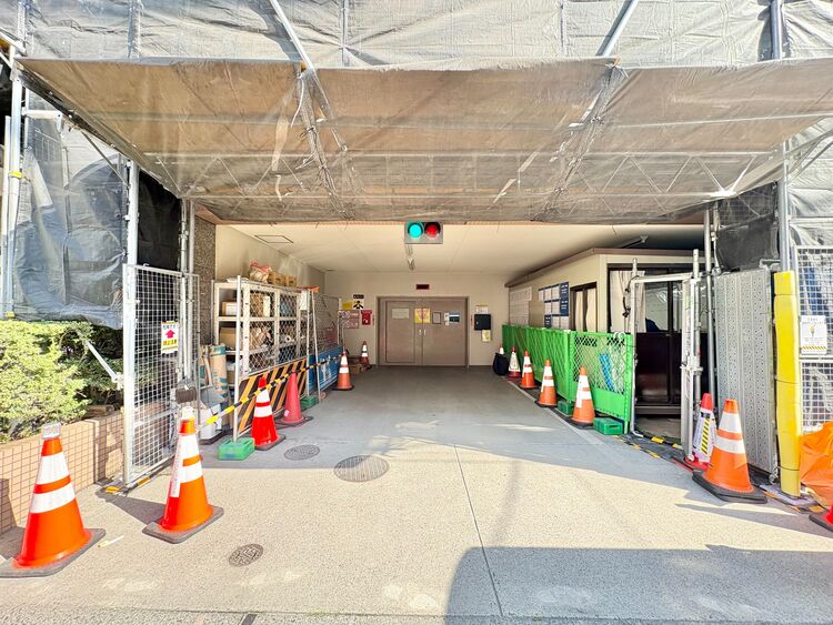 駐車場 本物件の駐車スペースです。車種制限のある場合もございますので、お気軽にお問い合わせくださいませ。