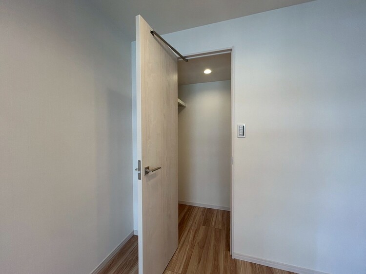 その他 収納スペースが付いていて、お部屋を広く使っていただけます。