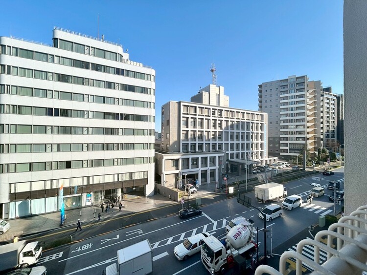 その他 眺望や窓からの景色が良いと、家で過ごす時間も快適です。