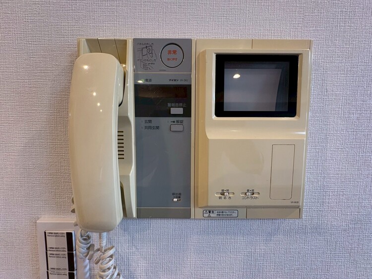 その他 誰が来てもわかる様にモニター付きインターホンを設置。