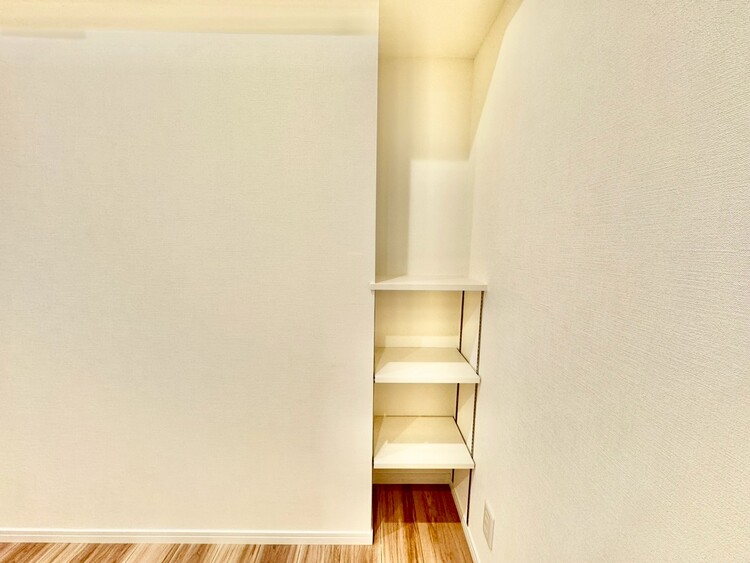 その他 家電やスーツケース、ストック品など何でも片付く嬉しい空間です。