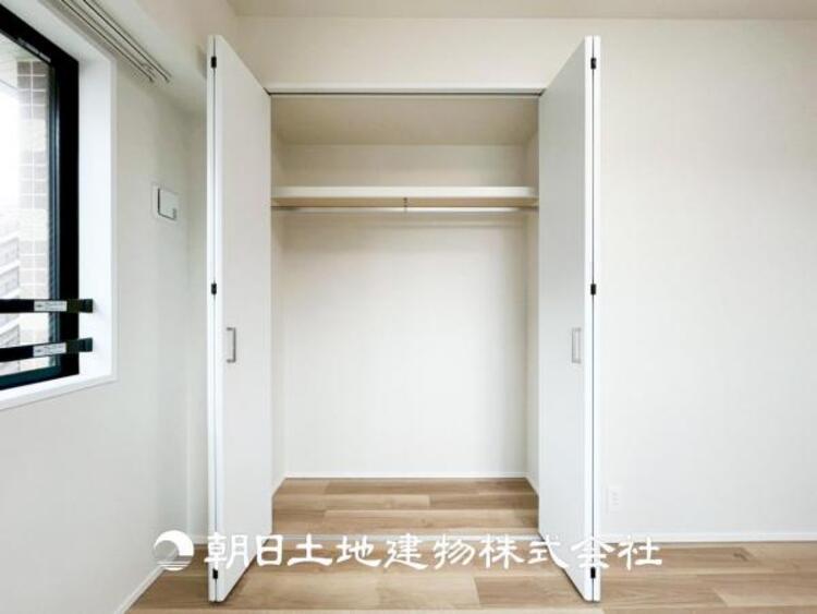 収納 【収納】部屋ごとに設けた収納は住みやすさへのこだわりがあります。シンプルで使いやすい収納スペース。