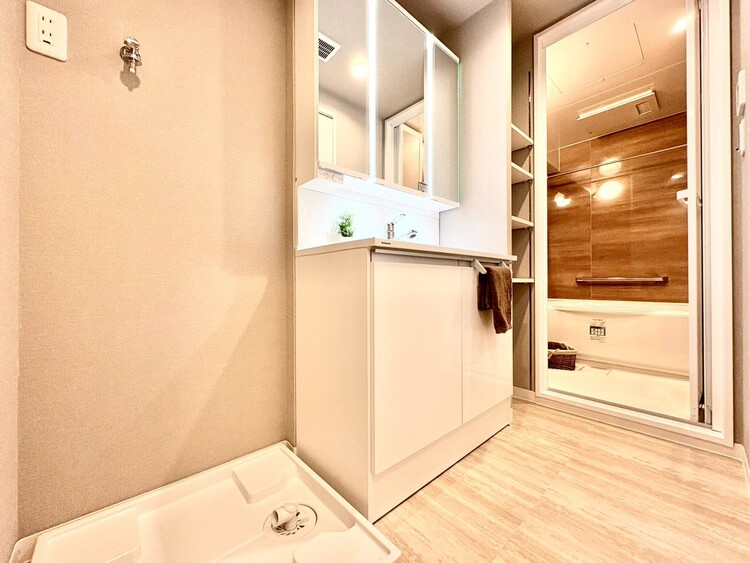 設備 清潔感と心地よさを重視した、上質感漂うパウダールーム。