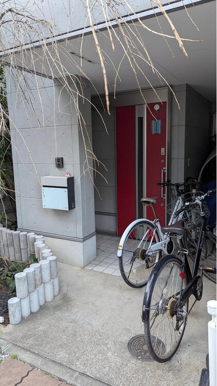 玄関 玄関を開ければ、そこは安らぎのご自宅。