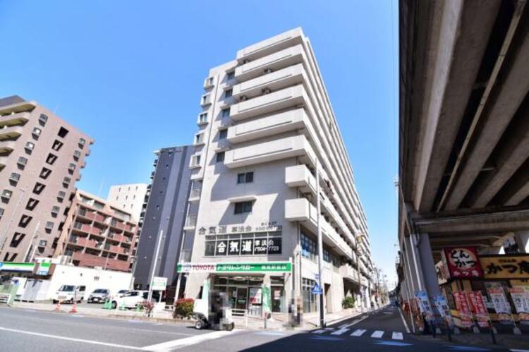 外観 陽光と風がもたらす心地よい時間、照らし出される表情豊かなこの場所は、たくさんの笑顔の場所、いとしい記憶の始まる空間　