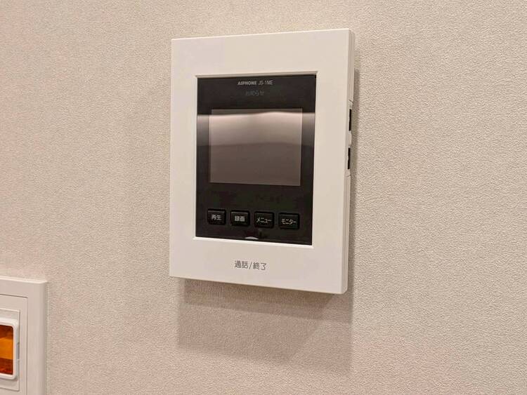 その他 誰が来てもわかる様にモニター付きインターホンを設置。