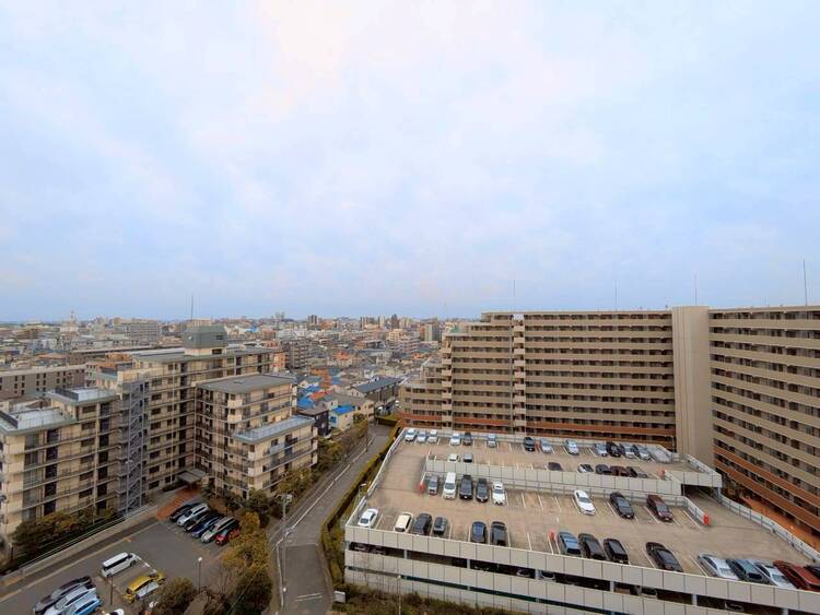 その他 眺望や窓からの景色が良いと、家で過ごす時間も快適です。