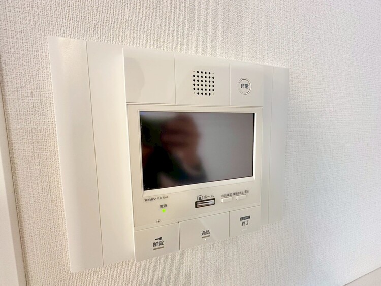 その他 誰が来てもわかる様にモニター付きインターホンを設置。