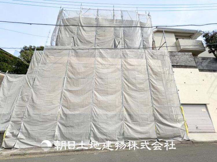 外観 【リビング】家族や友人との時間など、１番多くの時間を過ごす空間だからこそ落ち着いた空間になります。