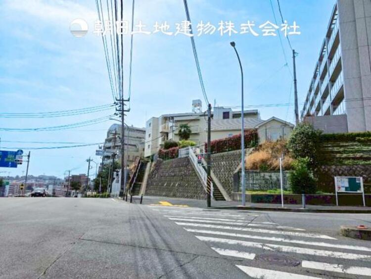 外観 【外観写真】時間のゆとりと空間、暖かな陽光がもたらす光と風を独占してください。新しい暮らしが始まります。