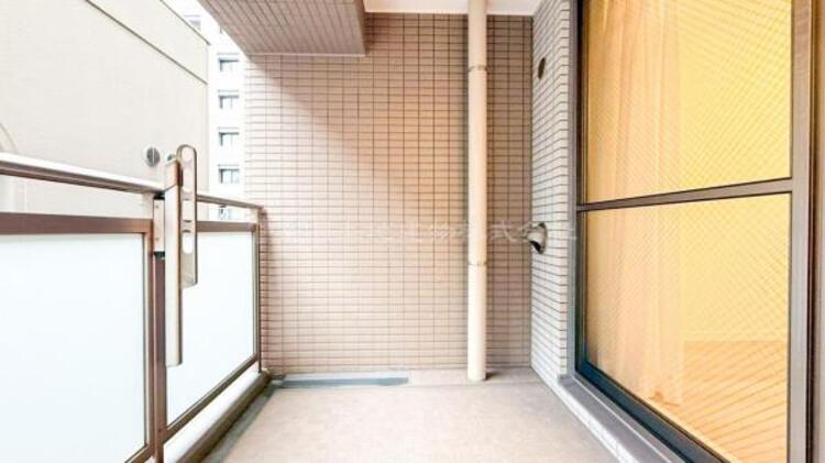 その他 【バルコニー】太陽の光と爽やかな風でお洗濯物は気持ちいいです。