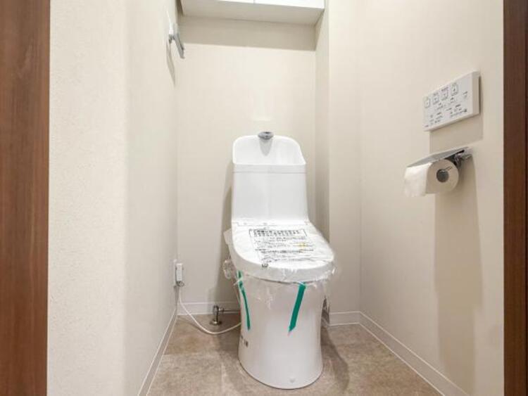 トイレ 清潔感のあるシンプルで使いやすいトイレです。