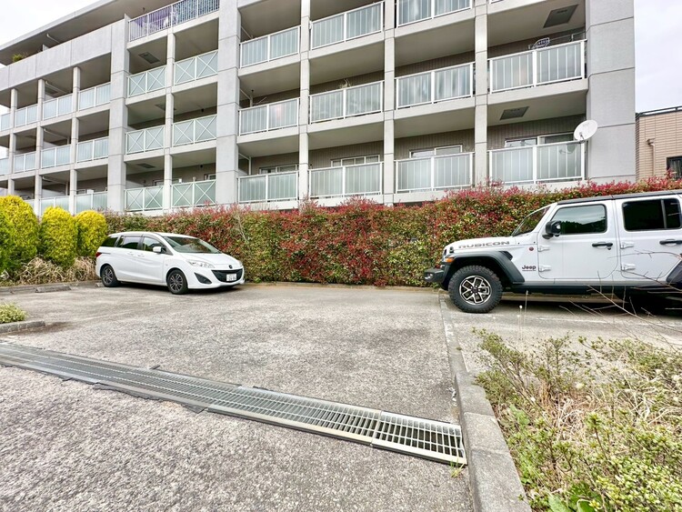 その他 駐車スペースが嬉しいですね。※空き状況は都度ご確認下さい。