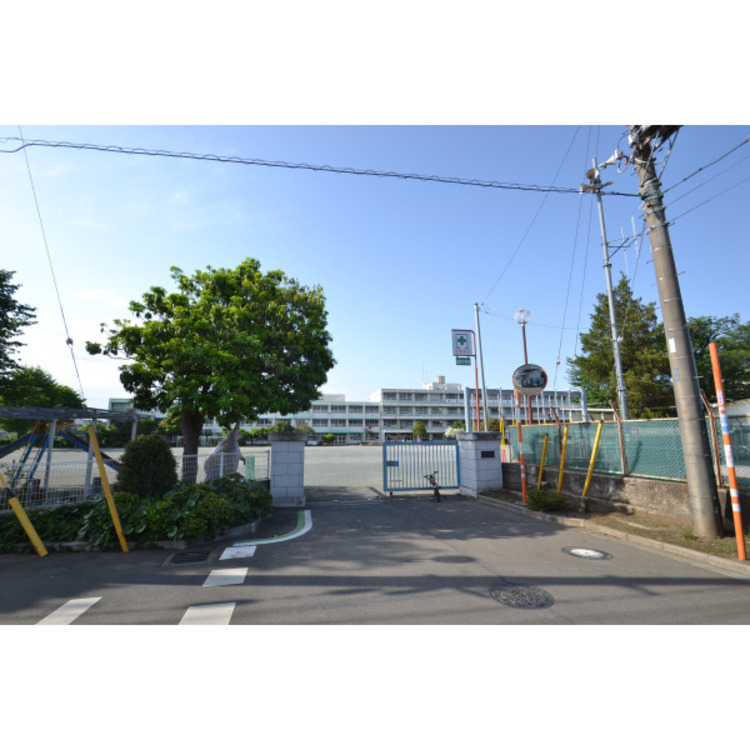 周辺 富岡小学校(約1680m)