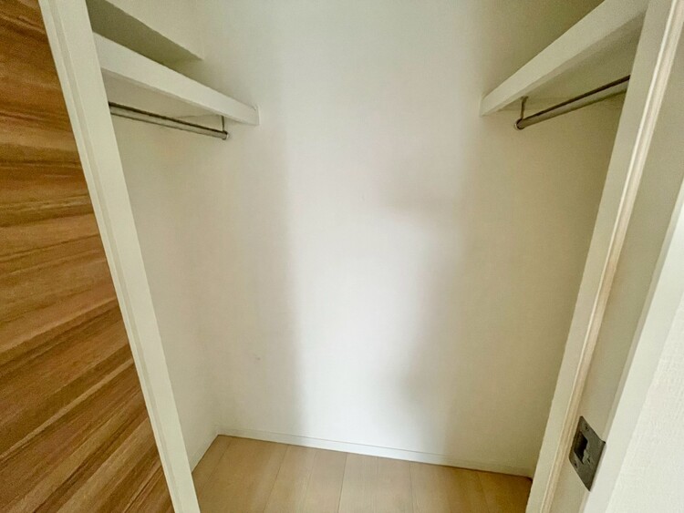 その他 収納スペースが付いていて、お部屋を広く使っていただけます。