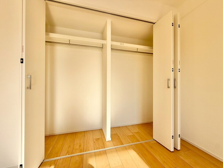 その他 収納スペースが付いていて、お部屋を広く使っていただけます。