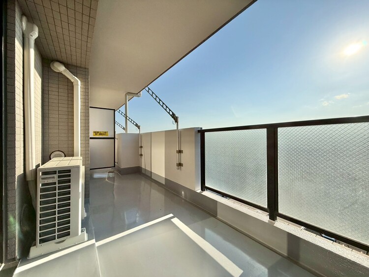 その他 朝の澄んだ空気や、夕方に吹く清々しい風を感じられるバルコニー。