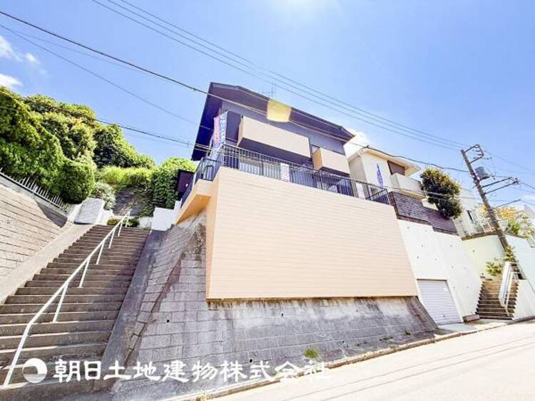外観 【外観写真】時間のゆとりと空間、暖かな陽光がもたらす光と風を独占してください。
