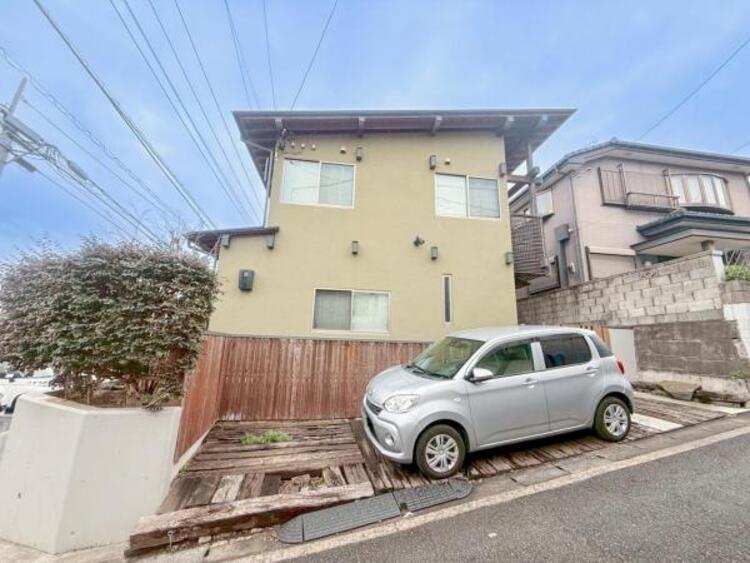 外観 毎日のお散歩も楽しく緑に恵まれた静かな住環境となります！！！伸び伸びスローライフを叶えてくれる物件！自然豊富な季節の移ろいを身近に感じられる環境は空間に彩りを添えておしゃれな住空間を作り上げます！ 