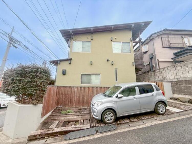 外観 自慢したくなるマイホーム！流行に左右されない上質な佇まい！！　満たされる時間をじっくり堪能できそうです　洗練されたものにふれることでもっともっと『おうちじかん』が充実したものになるでしょう！ 