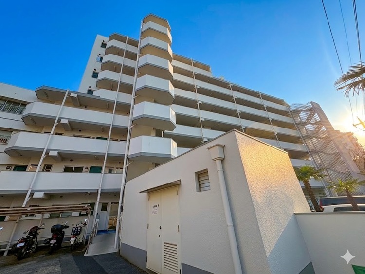 外観 資料には掲載していない情報が、現地にはたくさんあります。是非一度、現地をご確認ください。