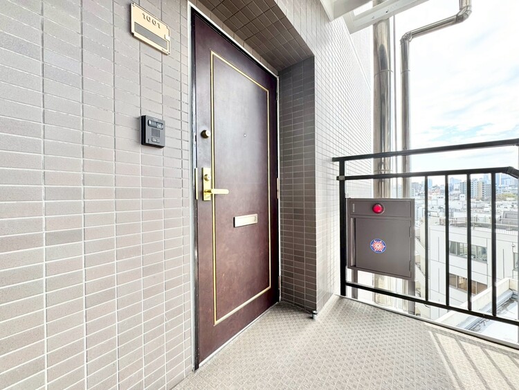 玄関 玄関を開ければ、そこは安らぎのご自宅。