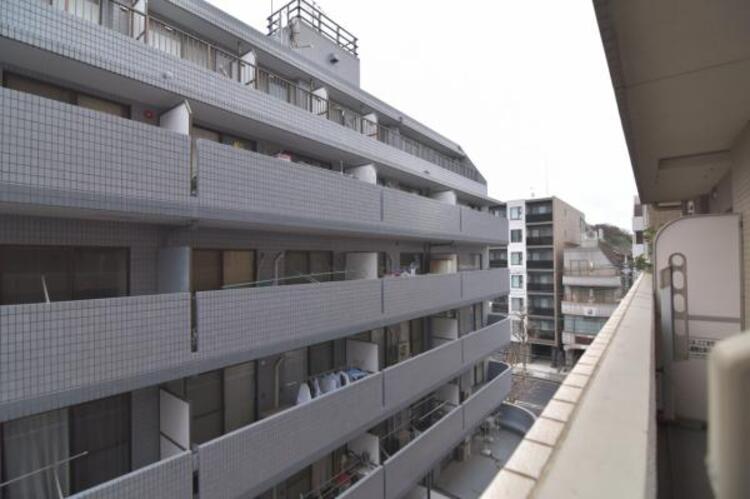 その他 この街ならではの美しい風景と、ここから紡がれる物語が始まります。 