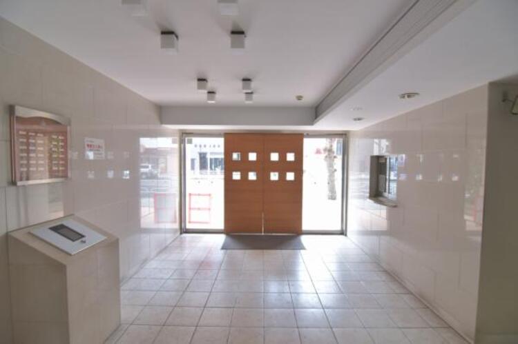 その他 ロビーは、まさに顔となる場所。シンプルながらも格調高い雰囲気を漂わせて上質な空間。 