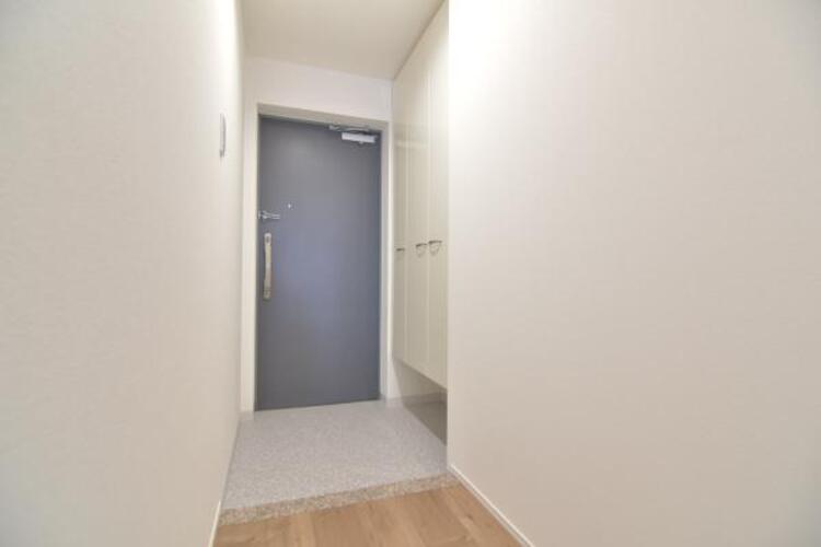 その他 雑多な玄関ではなくスッキリ空間としてお家の顔になるよう設計いたしました。