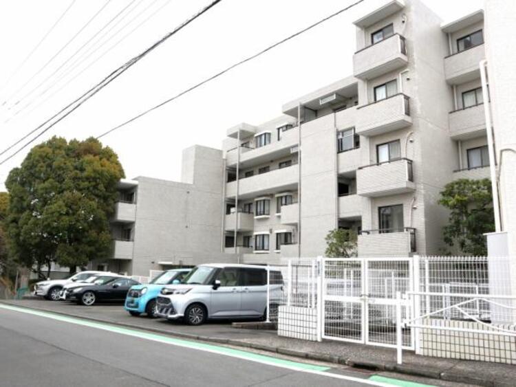 駐車場 空き状況についてはお問い合わせください。