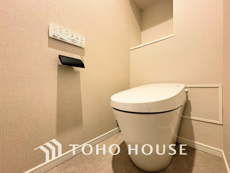 トイレ トイレには快適な温水洗浄便座付