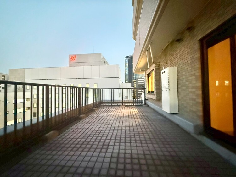 その他 朝の澄んだ空気や、夕方に吹く清々しい風を感じられるバルコニー。